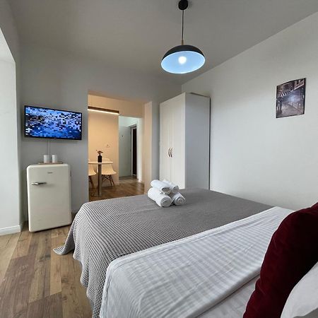 Central Studio Apartments ติรานา ภายนอก รูปภาพ