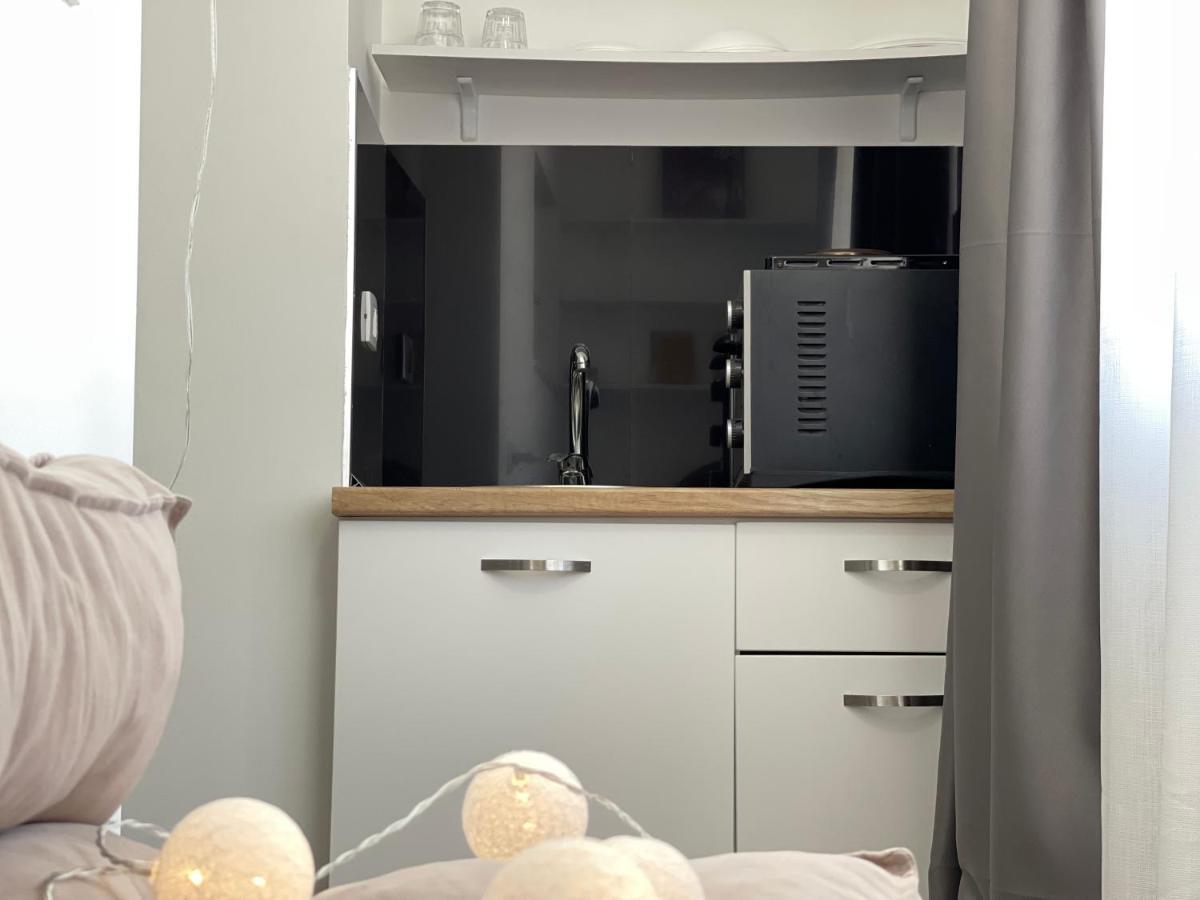 Central Studio Apartments ติรานา ภายนอก รูปภาพ