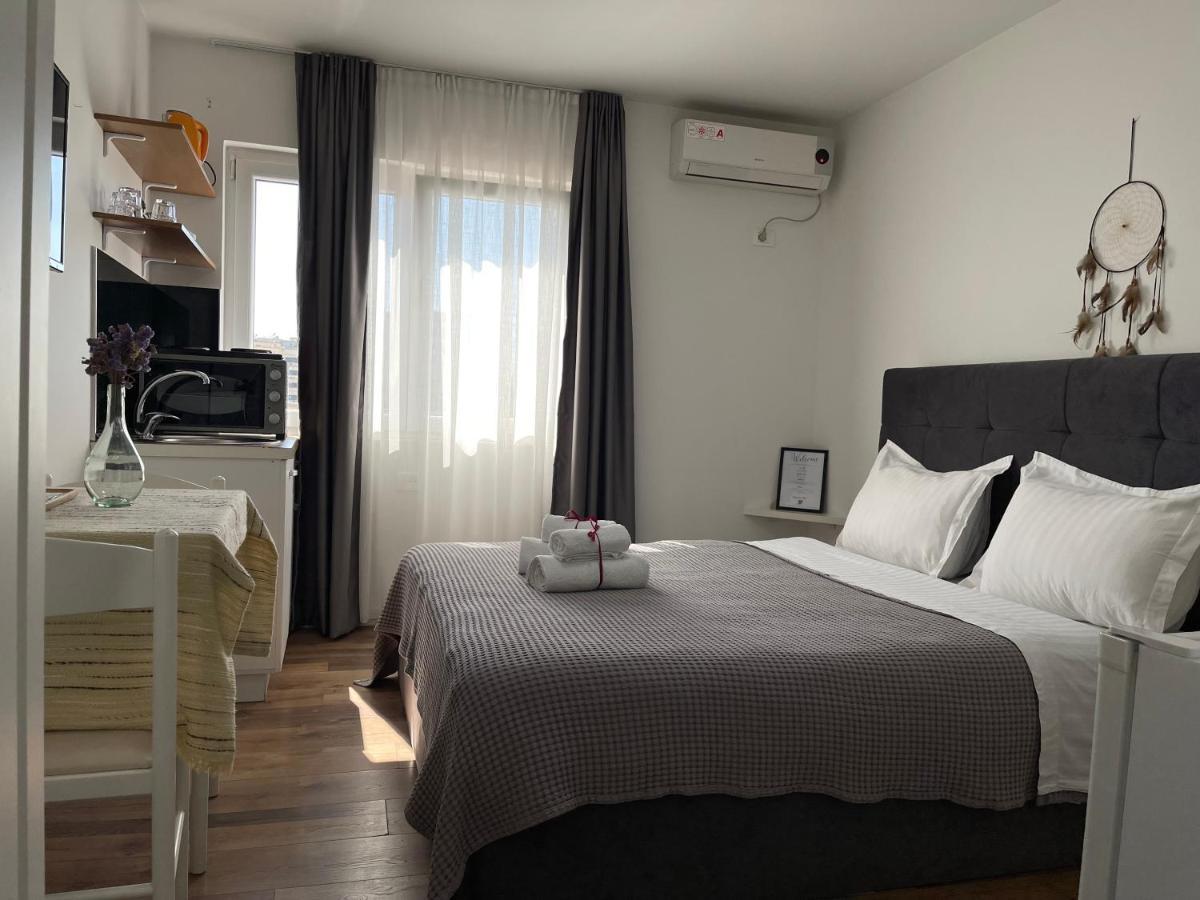 Central Studio Apartments ติรานา ภายนอก รูปภาพ
