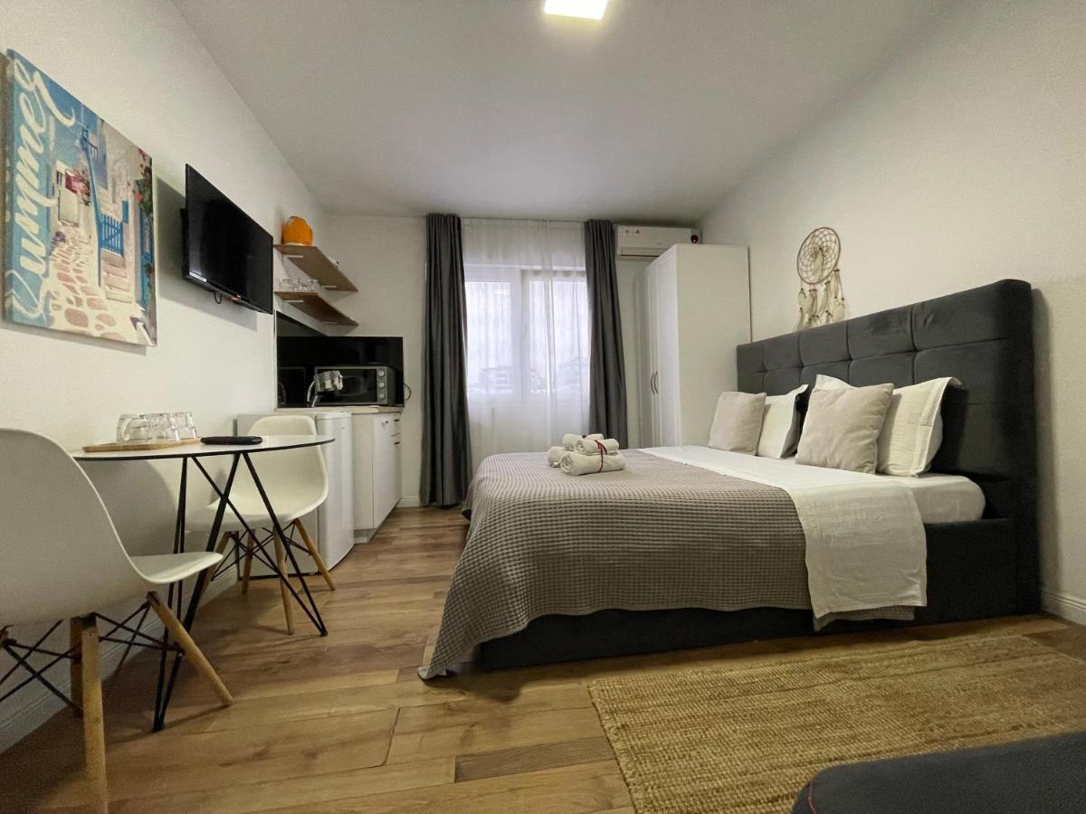Central Studio Apartments ติรานา ภายนอก รูปภาพ