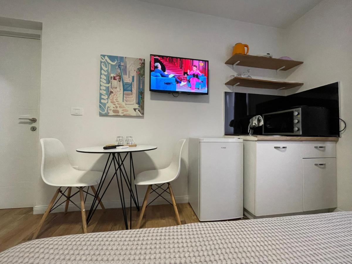 Central Studio Apartments ติรานา ภายนอก รูปภาพ