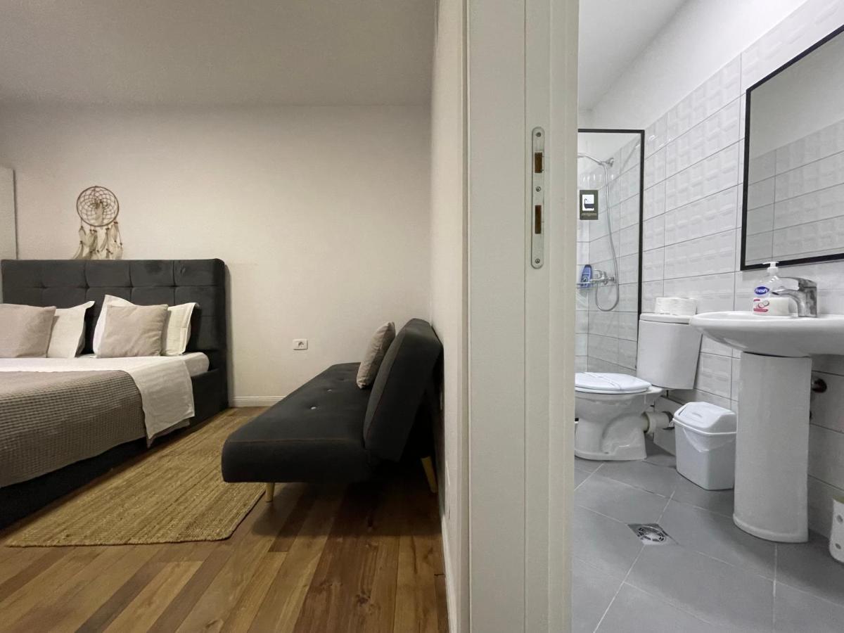 Central Studio Apartments ติรานา ภายนอก รูปภาพ