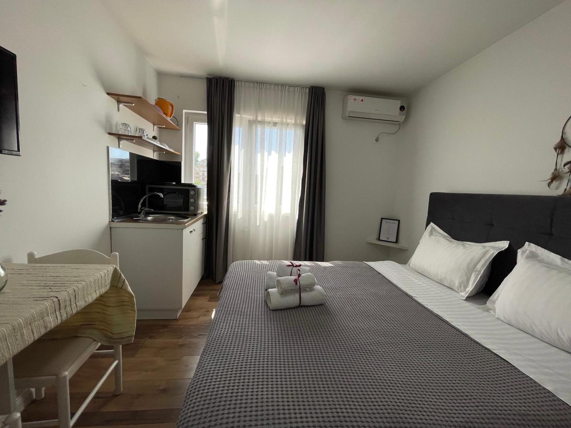 Central Studio Apartments ติรานา ห้อง รูปภาพ